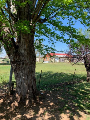 504 W Anthony Ave, Medicine Lodge, KS 67104