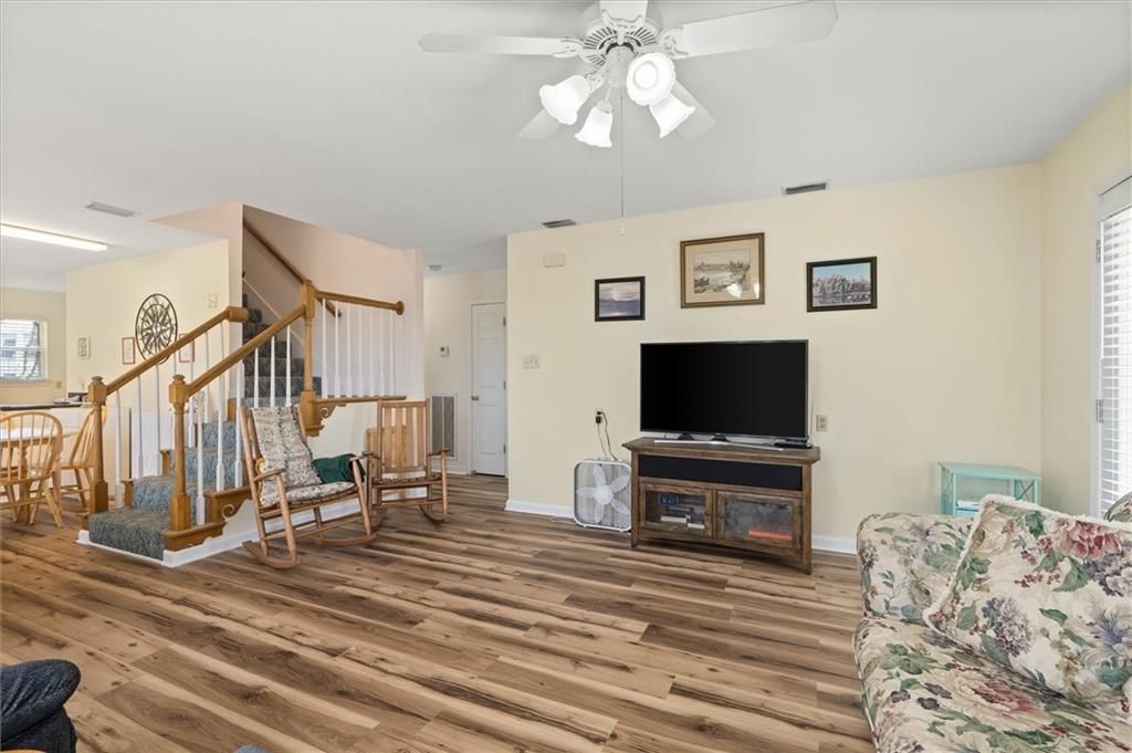 917 Delchamps Avenue, Dauphin Island, AL 36528 — photo 5