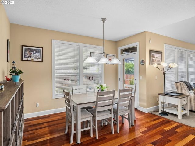 1382 Ne 16TH Ave, Canby, OR 97013