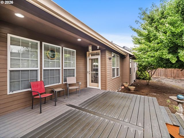 1382 Ne 16TH Ave, Canby, OR 97013