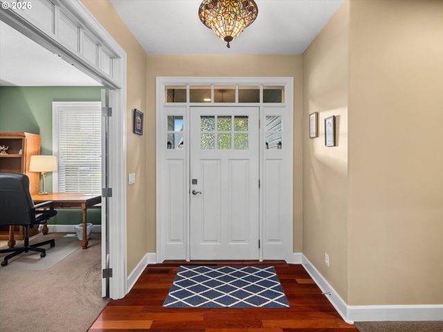 1382 Ne 16TH Ave, Canby, OR 97013