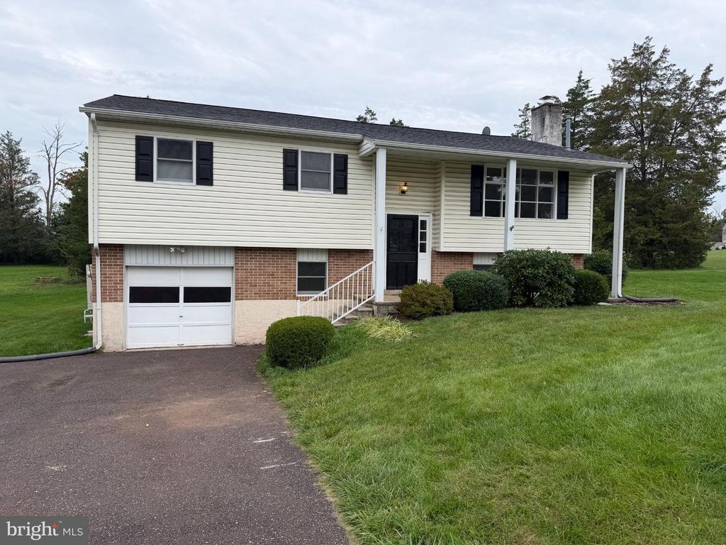 1170 WOODMERE DR #, Pottstown, PA 19464 — exterior