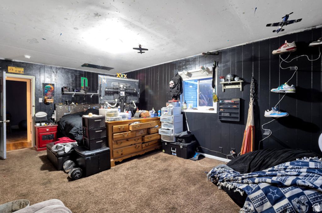 Image 8 of property listing at 2827 S PINGREE AVE, Ogden, UT 84401