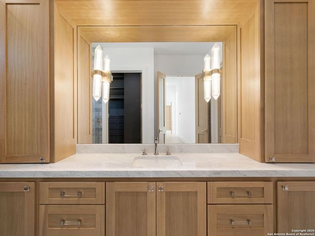 116 WHITTINGHAM RD, Shavano Park, TX 78231