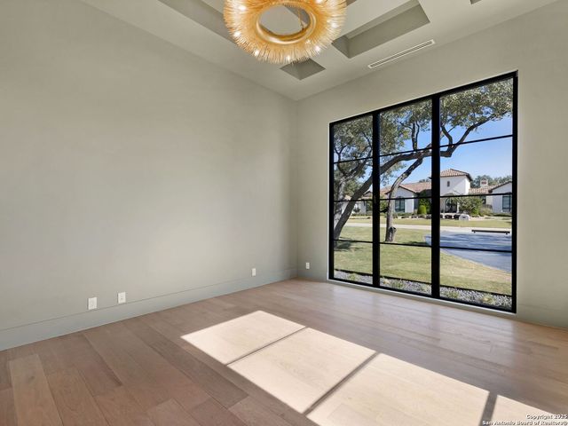 116 WHITTINGHAM RD, Shavano Park, TX 78231