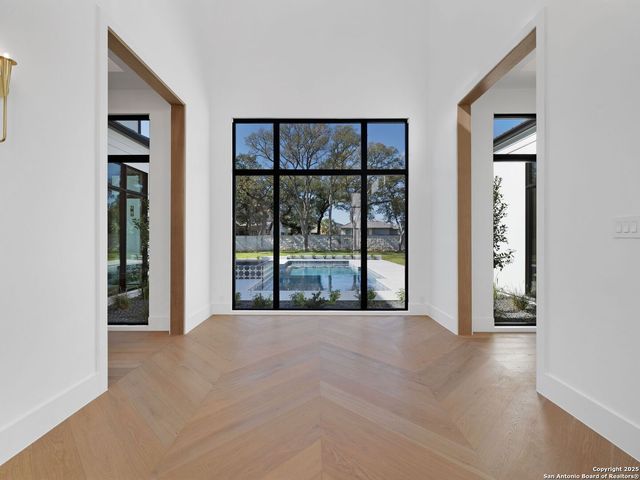 116 WHITTINGHAM RD, Shavano Park, TX 78231