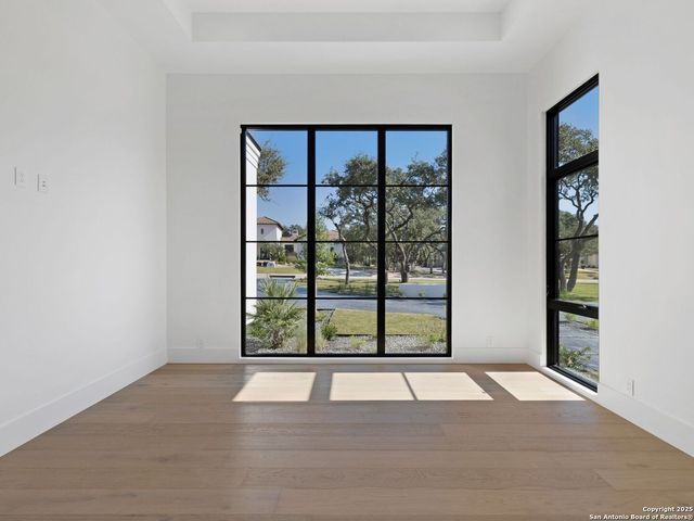 116 WHITTINGHAM RD, Shavano Park, TX 78231