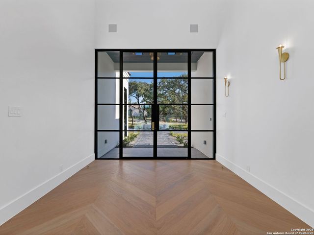 116 WHITTINGHAM RD, Shavano Park, TX 78231