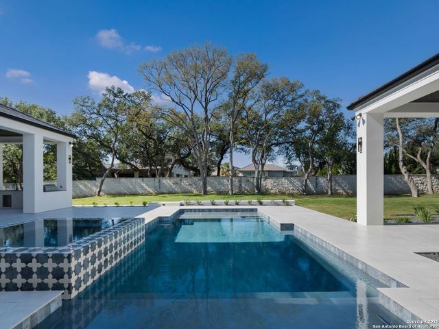 116 WHITTINGHAM RD, Shavano Park, TX 78231