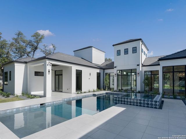 116 WHITTINGHAM RD, Shavano Park, TX 78231