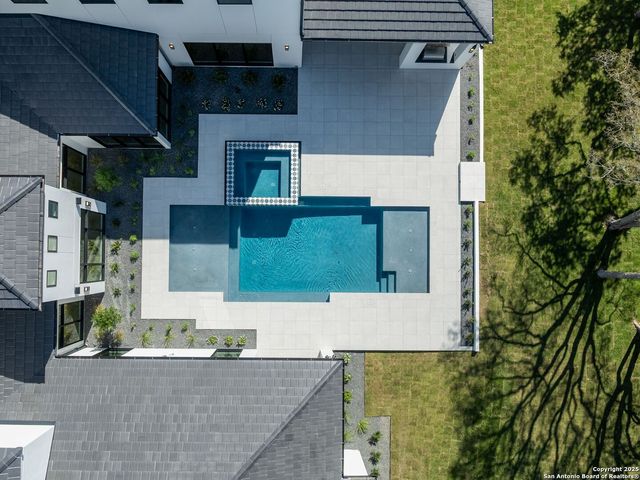 116 WHITTINGHAM RD, Shavano Park, TX 78231