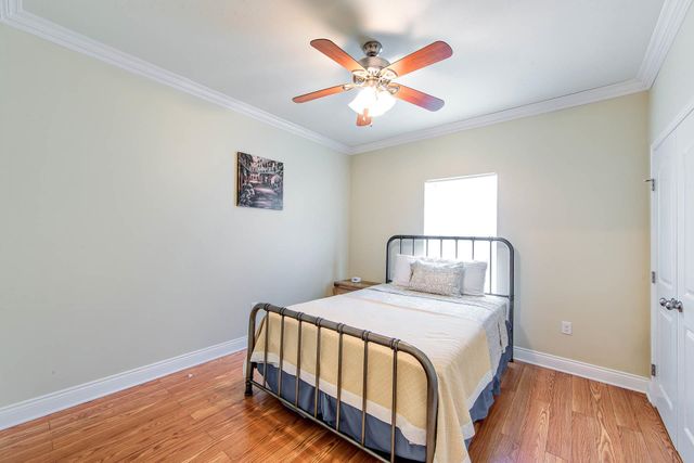 151 Dixie, Houma, LA 70363