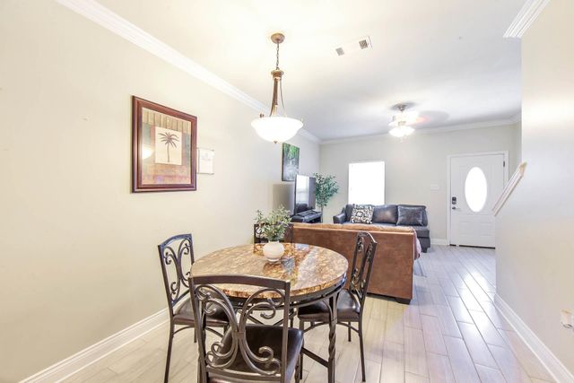 151 Dixie, Houma, LA 70363