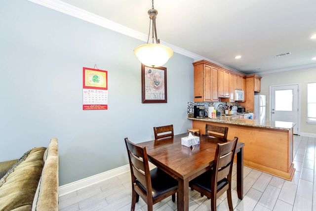 151 Dixie, Houma, LA 70363