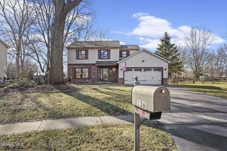 136 Pebble Beach Drive, Holland, OH 43528