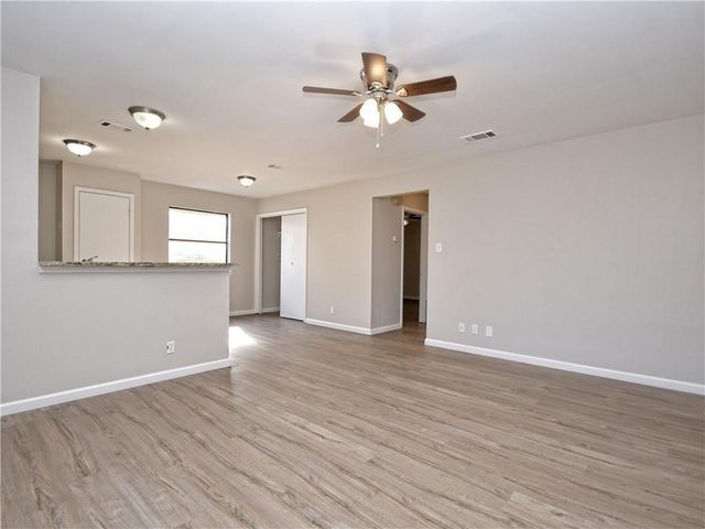 5502 Rose Hill CIR C, Austin, TX 78745