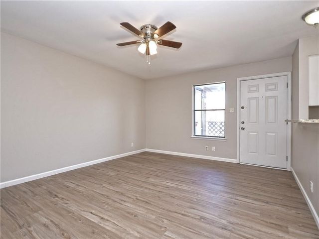 5502 Rose Hill CIR C, Austin, TX 78745