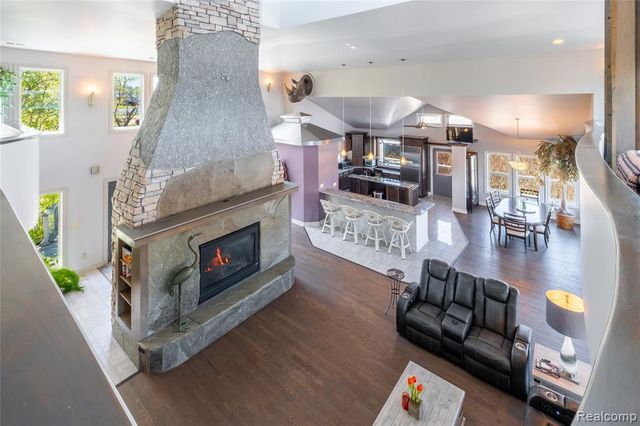 2350 Crane Road, Fenton, MI 48430