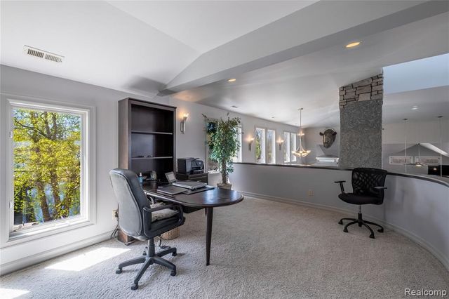 2350 Crane Road, Fenton, MI 48430