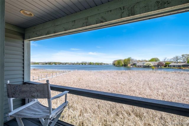 2350 Crane Road, Fenton, MI 48430