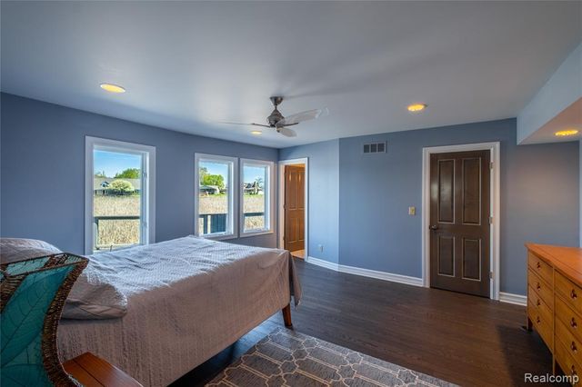2350 Crane Road, Fenton, MI 48430