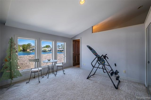 2350 Crane Road, Fenton, MI 48430