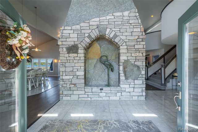 2350 Crane Road, Fenton, MI 48430