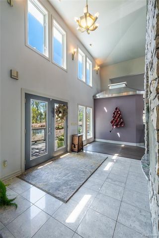 2350 Crane Road, Fenton, MI 48430