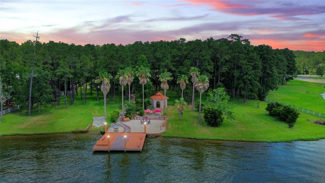 19311 Country Lake Drive, Magnolia, TX 77355