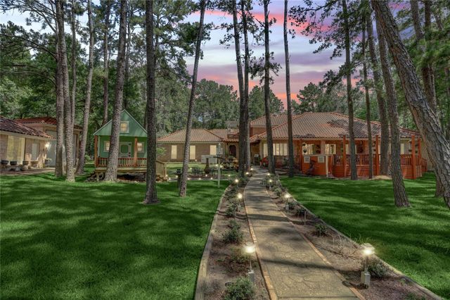19311 Country Lake Drive, Magnolia, TX 77355