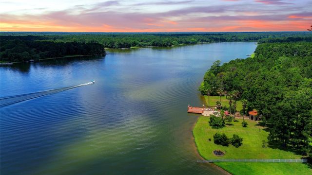 19311 Country Lake Drive, Magnolia, TX 77355