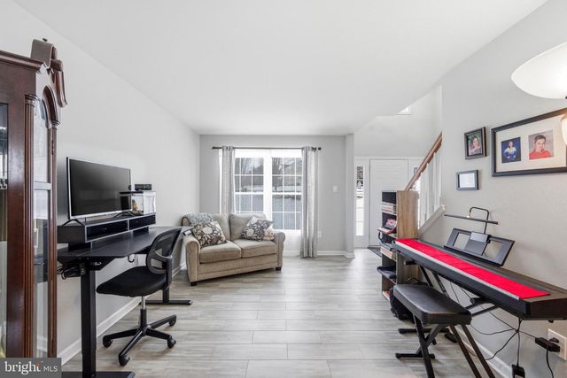 401 IVY DR, Oxford, PA 19363