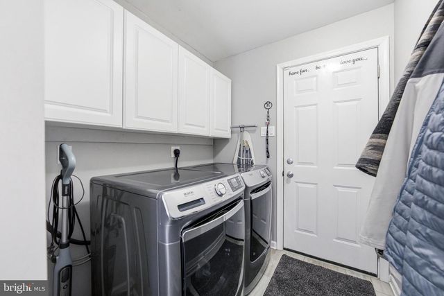 401 IVY DR, Oxford, PA 19363