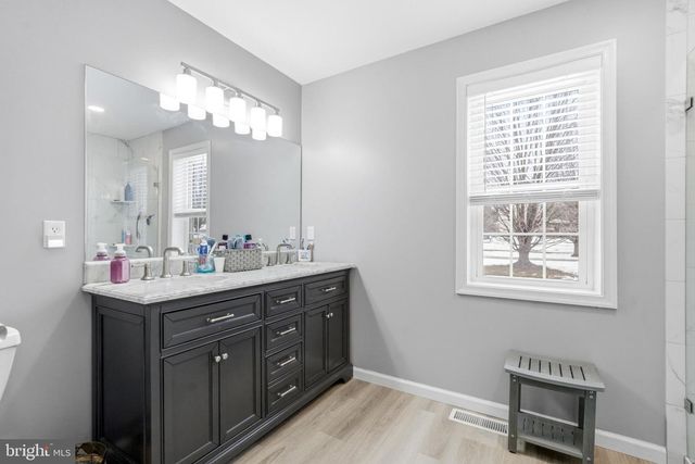 401 IVY DR, Oxford, PA 19363