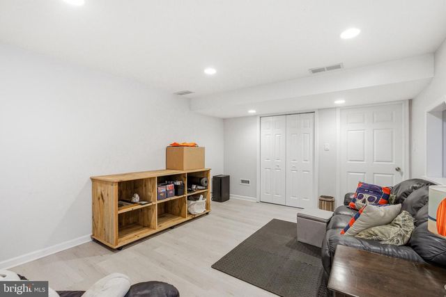 401 IVY DR, Oxford, PA 19363