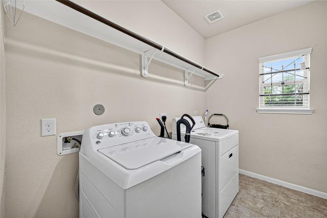 2931 Oakdale Landing Court, Katy, TX 77494