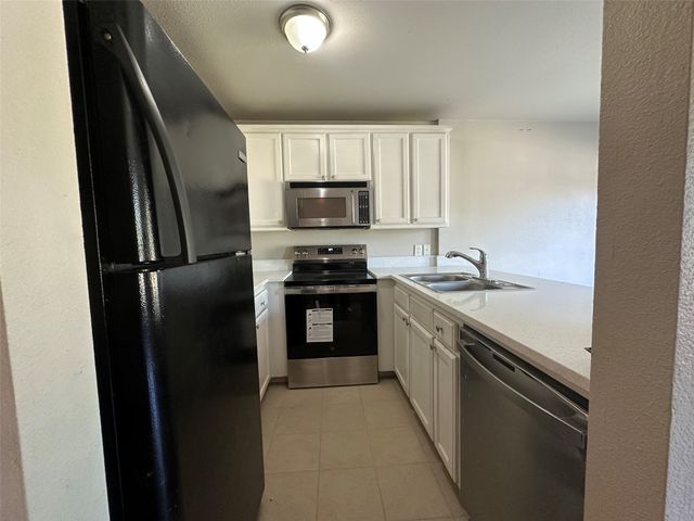 615 N Cleveland Avenue 617, Sherman, TX 75090