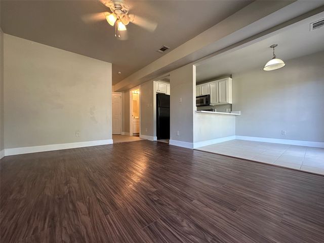 615 N Cleveland Avenue 617, Sherman, TX 75090