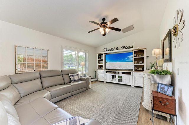 18565 EDGEWATER DRIVE, Port Charlotte, FL 33948