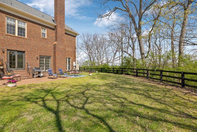 605 Natchez Bend Road, Nashville, TN 37221