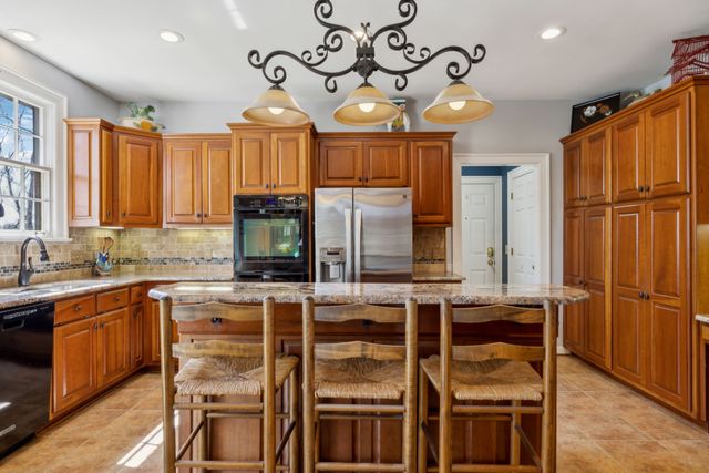 605 Natchez Bend Road, Nashville, TN 37221