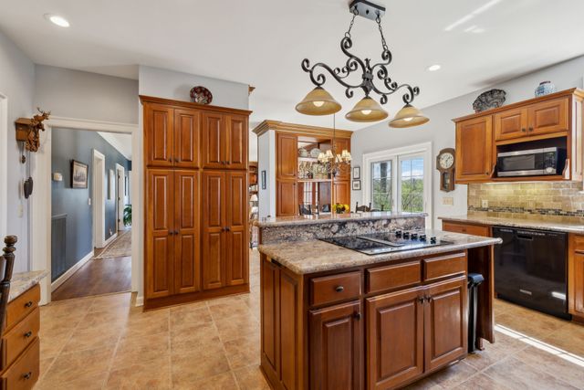 605 Natchez Bend Road, Nashville, TN 37221