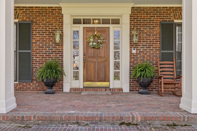 605 Natchez Bend Road, Nashville, TN 37221