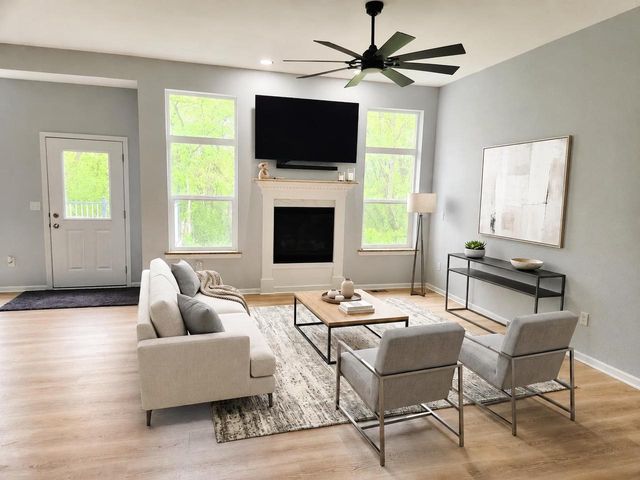 611 E Maple Beach Drive, Edgerton, WI 53534
