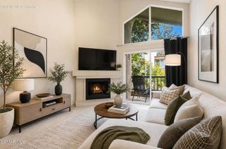 21400 Burbank Boulevard 306, Woodland Hills, CA 91367