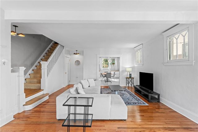 6 Ellsworth Ter, Shadyside, PA 15213