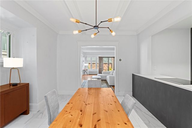 6 Ellsworth Ter, Shadyside, PA 15213