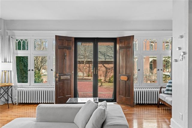 6 Ellsworth Ter, Shadyside, PA 15213