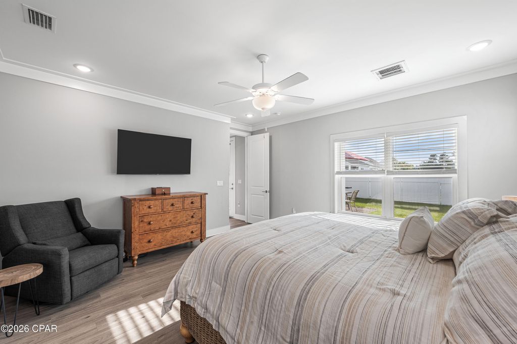 Image 19 of property listing at 709 Landing Circle, Panama City Beach, FL 32413