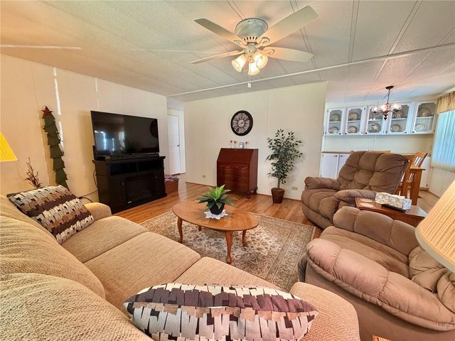 344 HAWTHORNE BOULEVARD, Leesburg, FL 34748